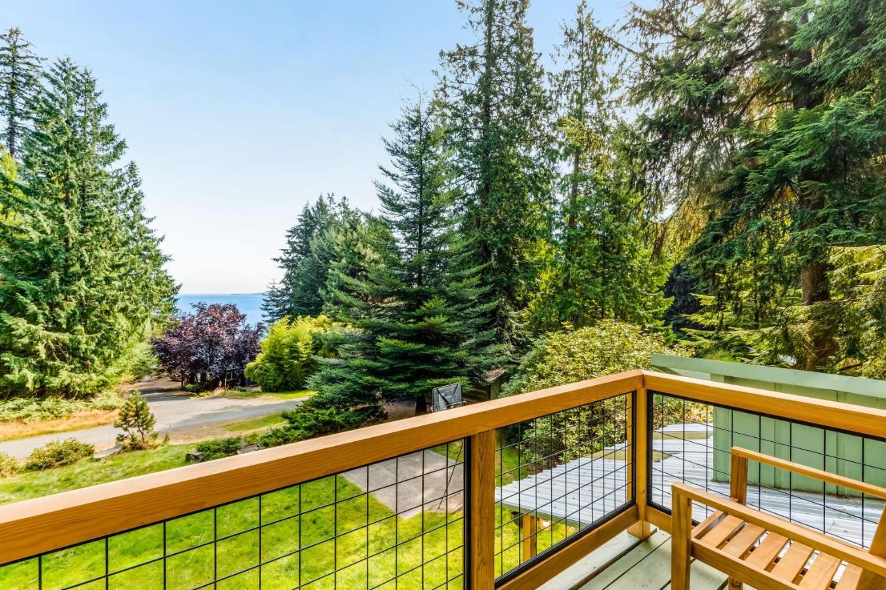 Tall Cedars Cabin By The Water Eastsound エクステリア 写真