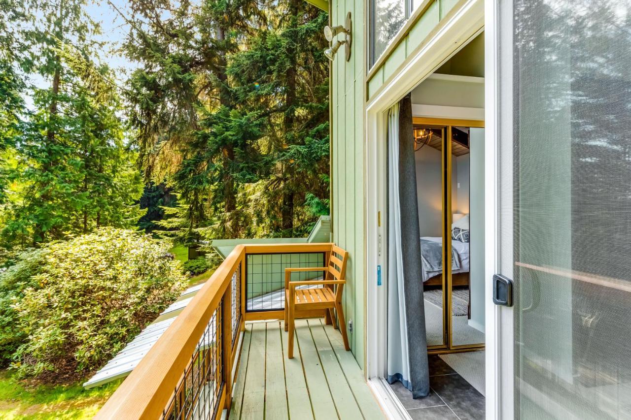 Tall Cedars Cabin By The Water Eastsound エクステリア 写真